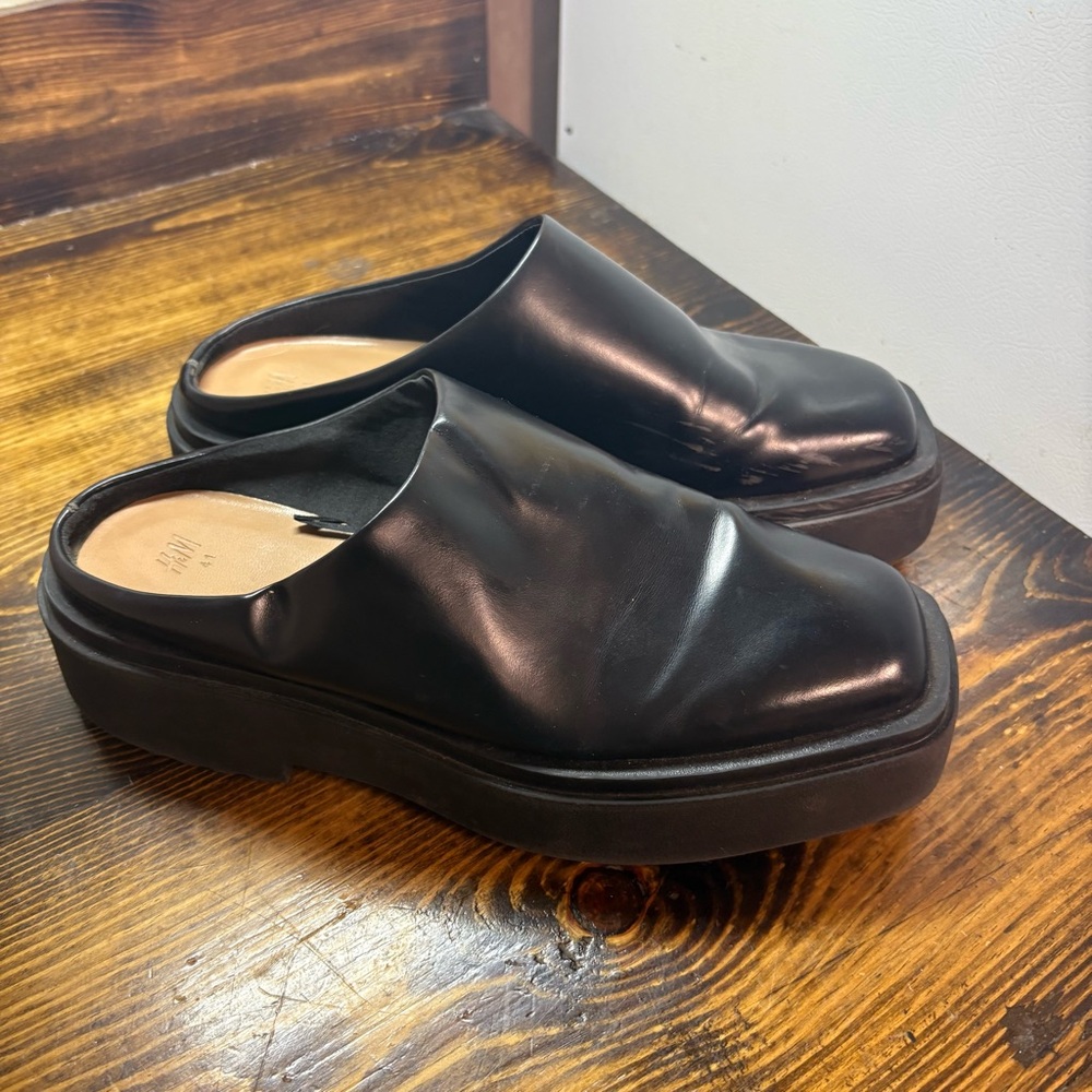H&M Black Platform Leather Mules